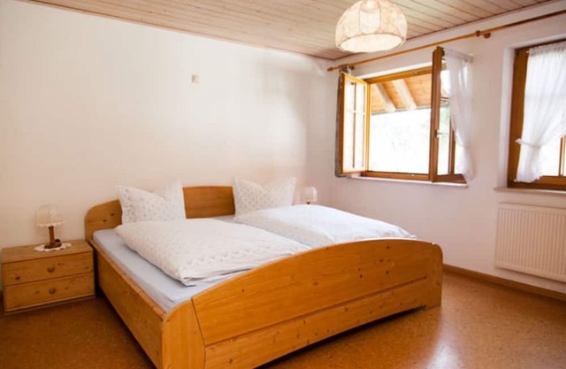 Apartment 'Ferienwohnung Schwalbennest' with Mountain View, Balcony and Wi-Fi