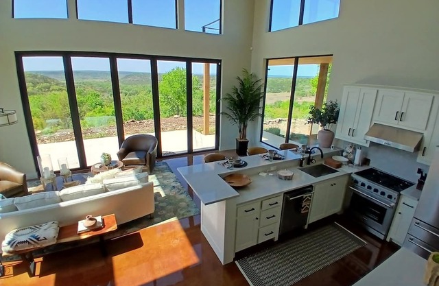 Luxury Ranch House on bluff at Palo Pinto Texas ranch