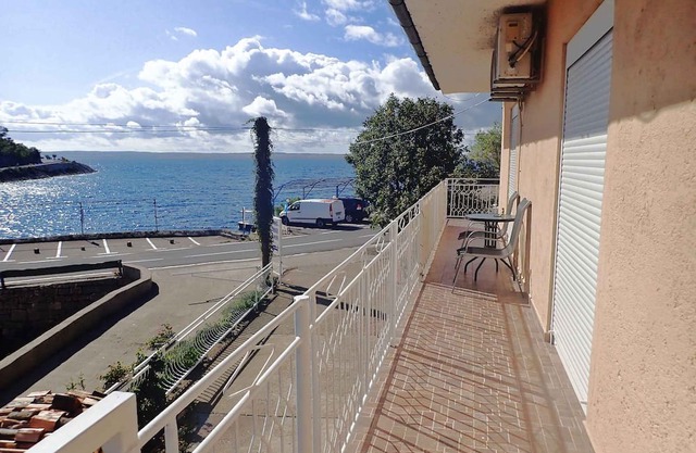 Holiday apartment with sea view