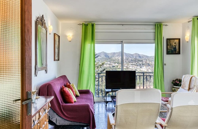 Apartment 'Marval' with Sea View, Wi-Fi and Air Conditioning