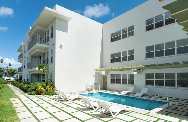 Coral Beach 105 – Stylish 2Bed Home Near Mullins Beach with Pool & Private Patio