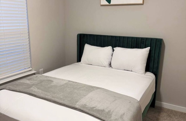 Cozy Apartment Near the Airport