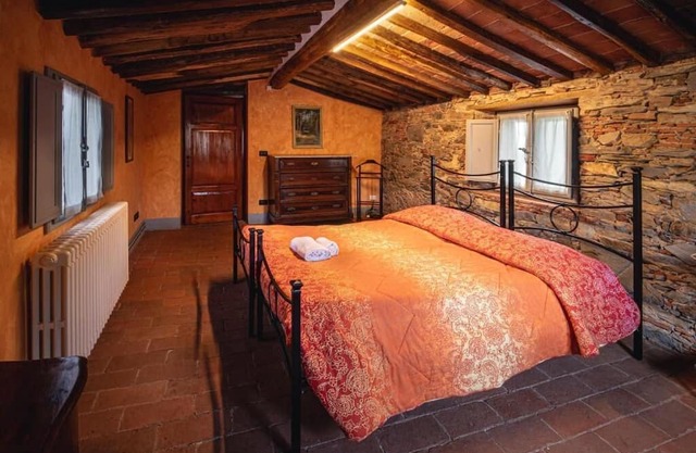 Casolare della Quiete ; Rustico Toscano [ 6 rooms ; 4 baths ]
