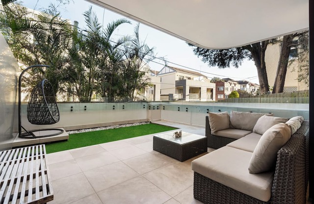 Modern 1BR Abode w/Courtyard Steps to the Beach