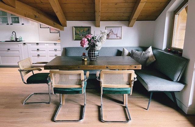 Tradition meets modernity - cozy, quiet and central right on the Loisach
