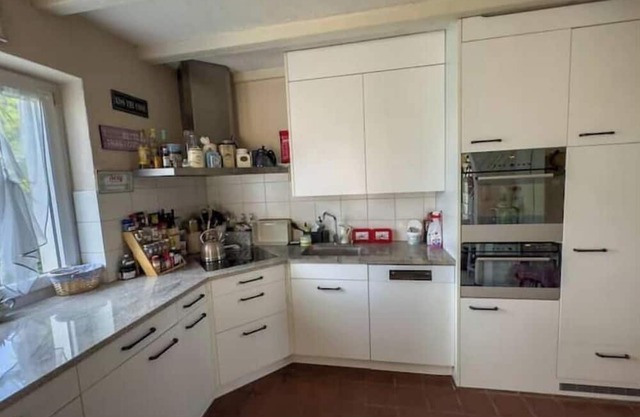 3-bedroom house in tranquil Knonau with AC, WiFi. Enjoy your stay