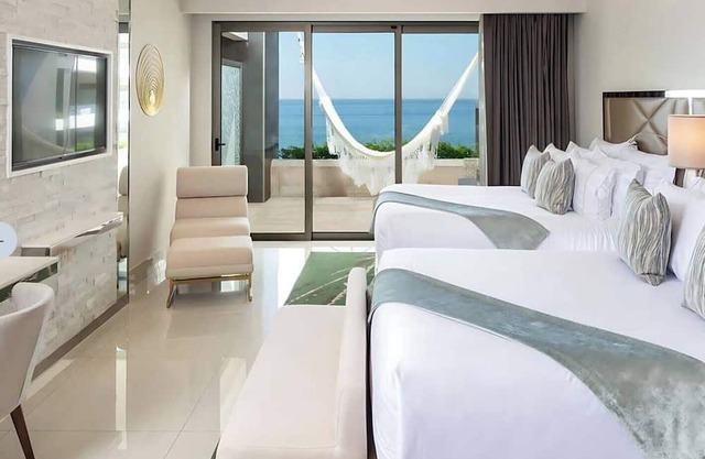 Garza Blanca Los Cabos: 5-Diamond Studio Suite