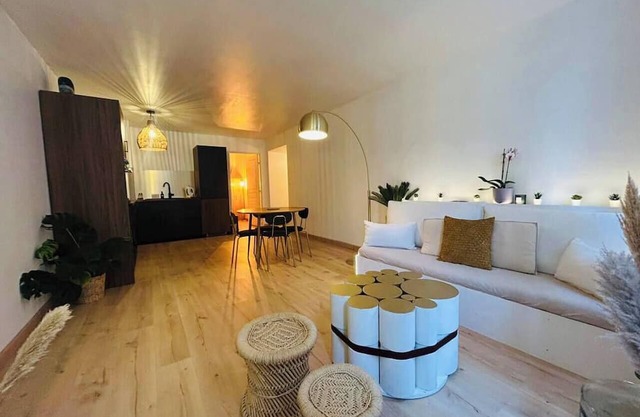Chez Max - charming 2BR in the heart of Panier/Vieux Port