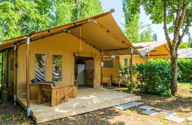 SLOW LODGE - without sanitary facilities sleeps 5