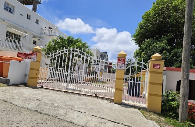 Chic 1-bedroom apartment with AC, WiFi in fabulous Oranjestad