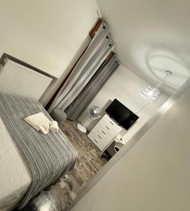 Easy Apartment O&E