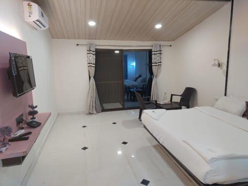 Balaji resto and stay