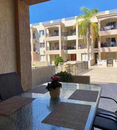 Royal Seacrest apartment with garden G5
