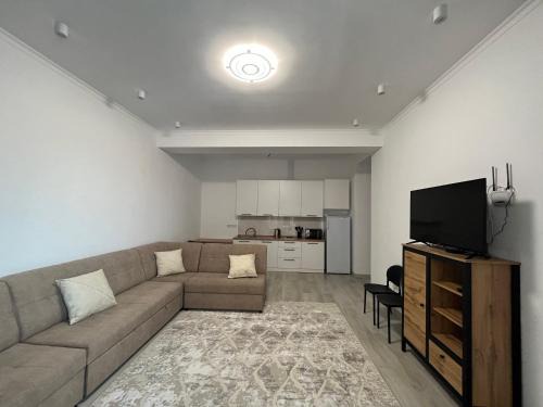 Raduga west 22a