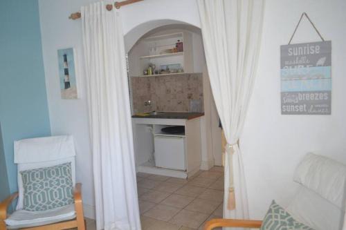 Surfers Cottage