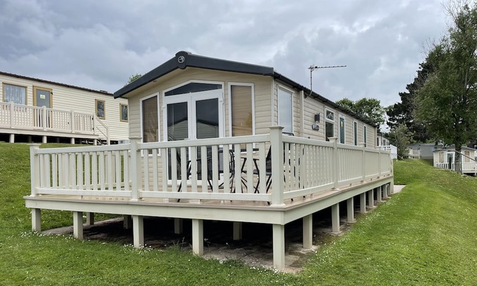 Paignton House | Bay Escapes - Fantastic 2 Bedroom Holiday Home in Paignton, Devon
