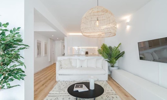 Santo Amaro Apartment | Casa Boma Lisboa-Architect Apt with Private Terrace-Alcantara III