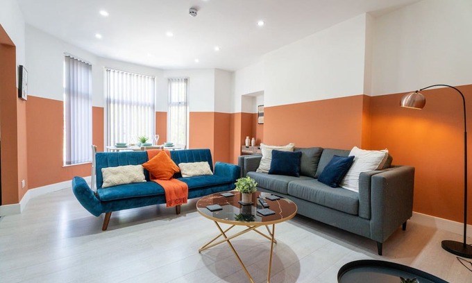 Newport Apartment | Stylish and spacious 1Br apartment