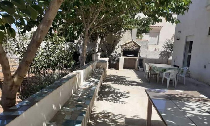 Castelvetrano House | Holiday Home "Baloo" with Shared Pool & Wi-Fi