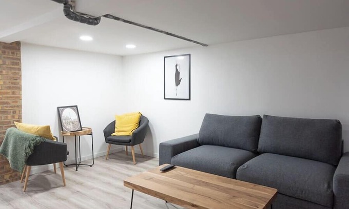 Epinettes Apartment | Spacious and comfortable apartment in Paris 17th.
