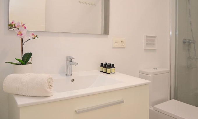 Santa Cruz de Tenerife Apartment | 30m2 distributed in cozy open and bright spaces.