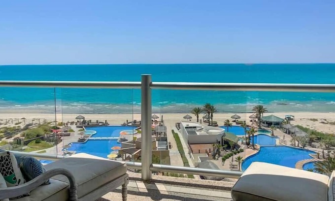 Puerto Penasco Condo | Oceanfront Gem with Pools & Private Beach