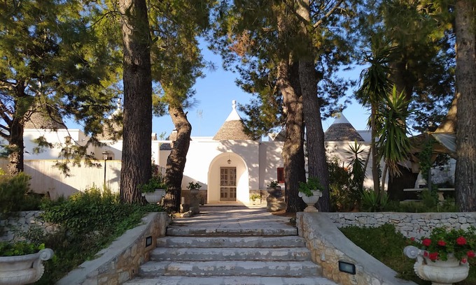 Locorotondo Villa | Trulli with pool