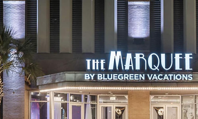 French Quarter Resort | Madri Gras