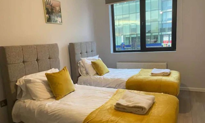 Cranford Apartment | Very spacious living room and utterly self contained.