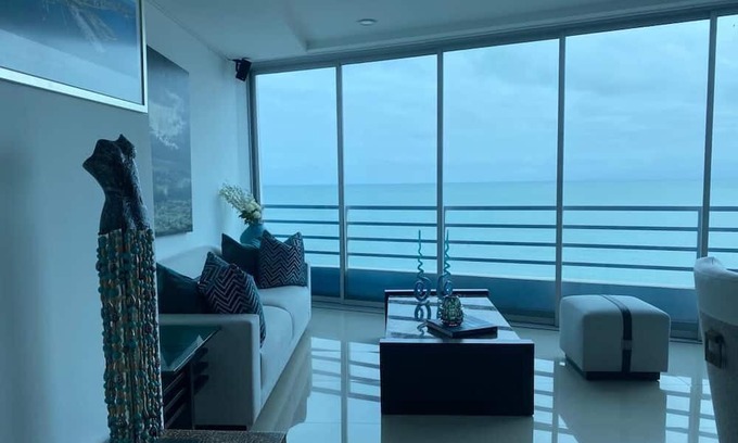 Salinas Apartment | APARTMENT WITH SEA VIEW, 1 MINUTE FROM THE BEACH!
