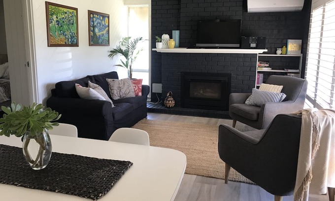 Carrickalinga House | Carrickalinga Cottage - relaxing beach escape