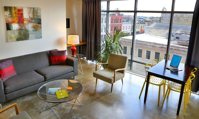 Downtown Austin Apartment | The Littlefields by Lodgewell | 2-Story Loft | B4