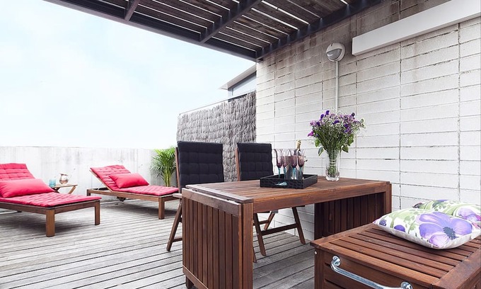 El Putget i Farro Apartment | Apartments for 106 people in 17 apartments in the center of Barcelona