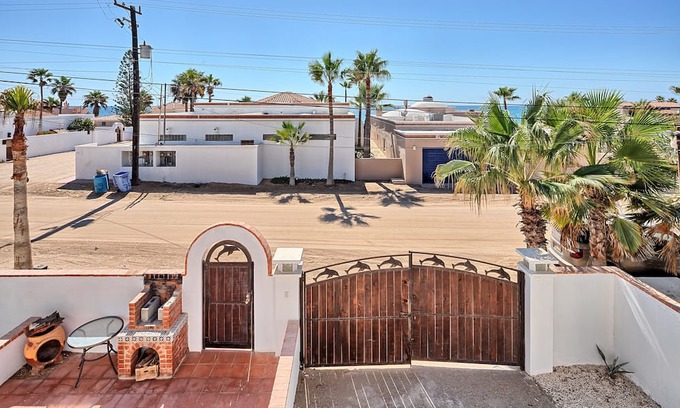 Las Conchas House | Arena y Sol - Vibrant two story home with colorful atmosphere
