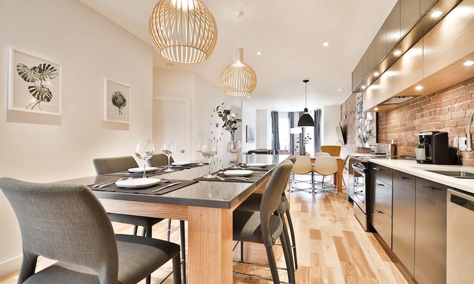 Mile End Apartment | DL | Magnificent 3bedrooms/2Bath in Artistic MileEnd