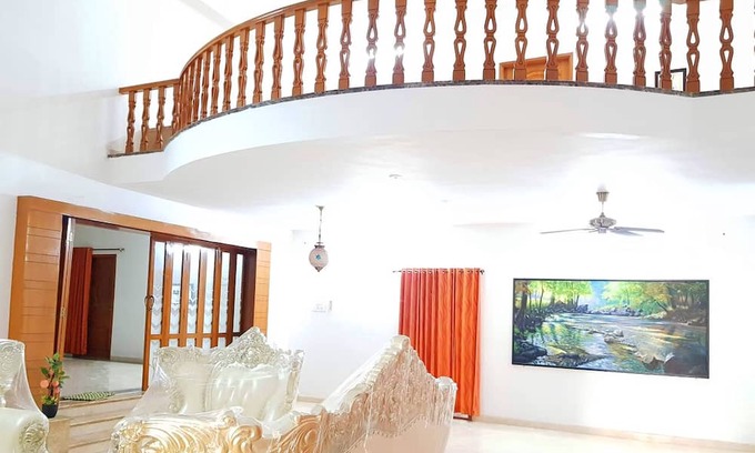 Madurai House | Madurai Homes Stay with Classic Architecture Rooms