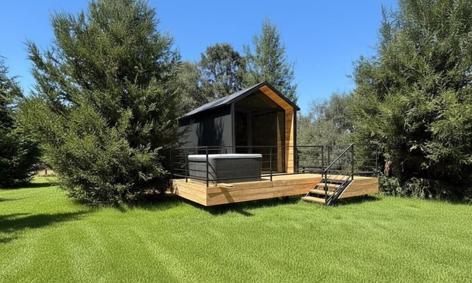 Jilotepec de Abasolo Cabin | DenHills