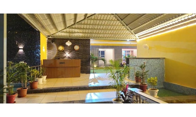 Chomu Hotel | Hotel Kesar bagh