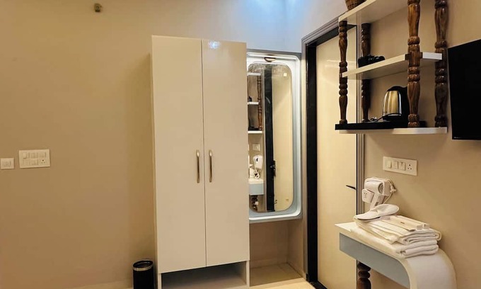 Sikar House | Knight Oasis