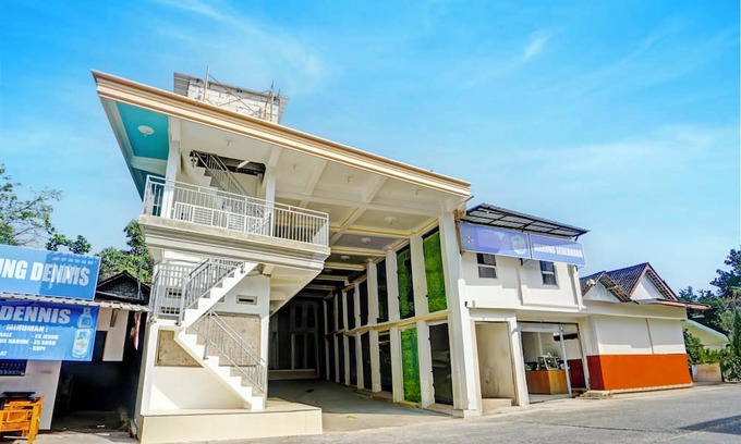 Prigen Hotel | OYO 94834 Homestay Arjuna Near Taman