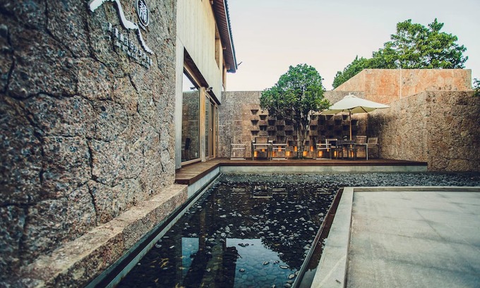Yulong Hotel | tsingpu retreat