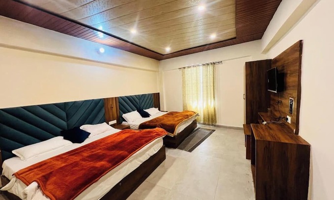Badrinath Hotel | Hotel Maa Bhuvneswari