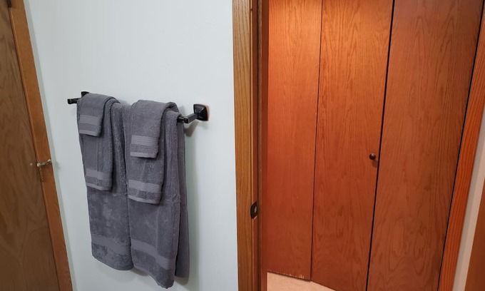 Sioux Falls House | Tomar Park Apt 8 - KP101APT8