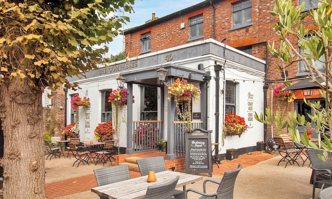Royal Tunbridge Wells Apartment | Pass the Keys | Luxury flat centrally located