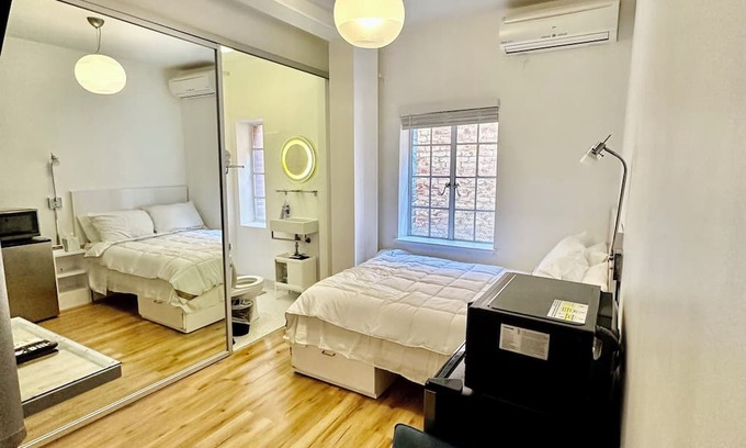 Downtown Long Beach House | Charming Micro Hotel with AC in Long Beach - Stay cool and cozy - NO WIFI/TV
