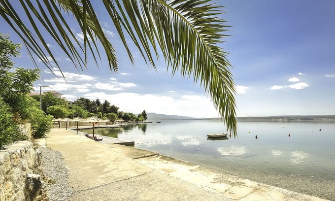 Maslenica Villa | Stunning private villa for 6 guests with WIFI, A/C, TV, terrace and parking