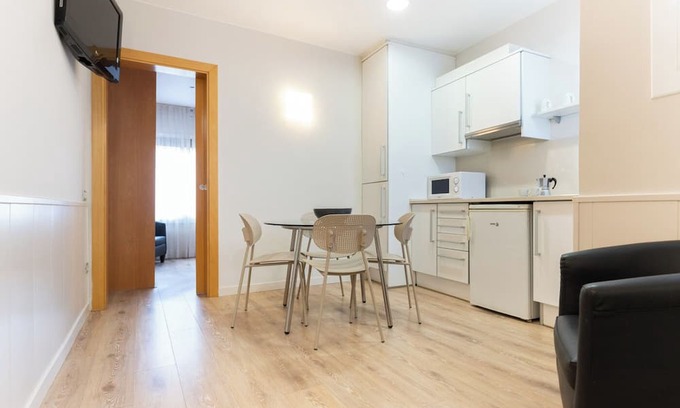 El Baix Guinardo Apartment | Weflating SANT PAU - 2 BDR