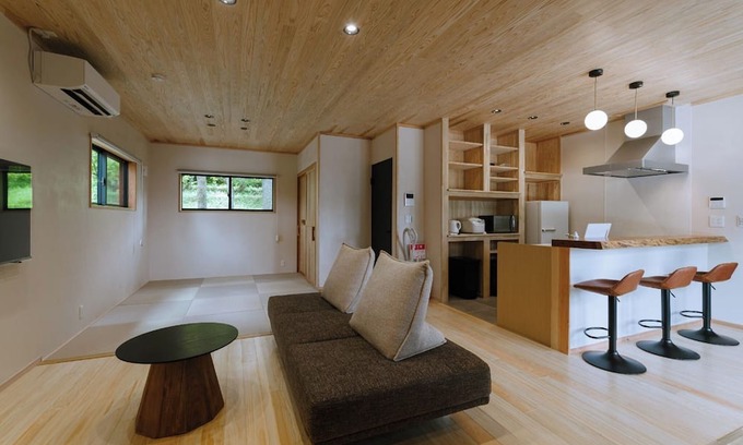 Minamiaso House | DAHARA S3 A newly built cottage with a panoramic /Asogun Kumamoto
