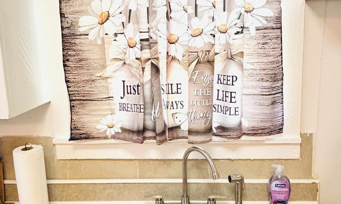 Alexandria House | Red Door Lodge of Alexandria 2-Bedroom, 11Bathroom with WiFi & AC