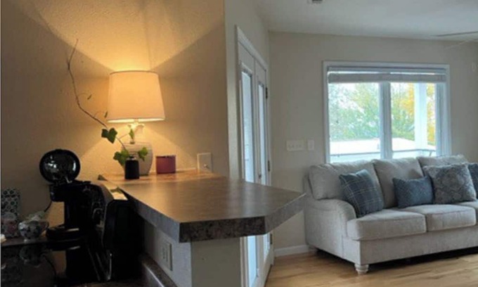 Fayetteville Apartment | Charming 1-bedroom apartment in the Center of Fayetteville